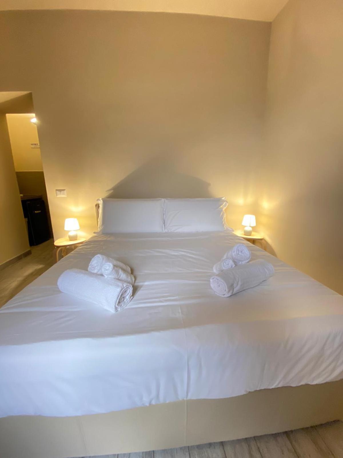 Tiziano'S House San Pietro Station Apartment Рим Екстериор снимка